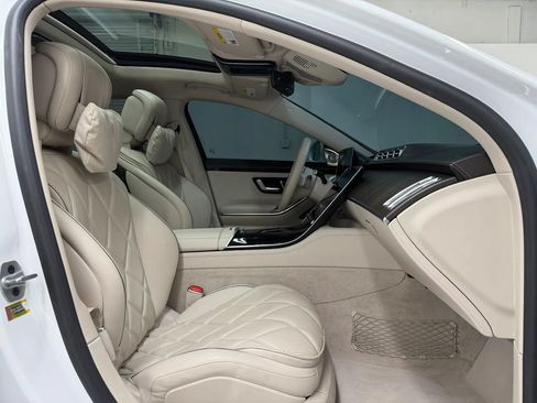 Used 2024 Mercedes-Benz Maybach S 680 4MATIC image 11