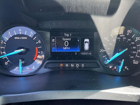 Used 2016 Ford Explorer FWD image 5