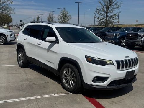 Used 2021 Jeep Cherokee Latitude Plus FWD image 4