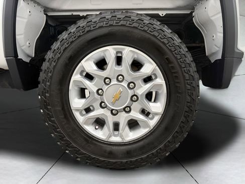 Used 2021 Chevrolet Silverado 2500 LT w/ Fleet Comfort Package AWD/4WD image 22