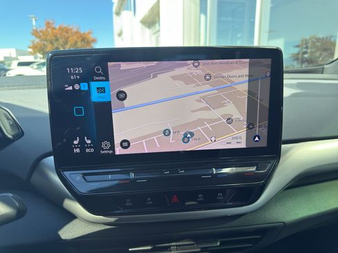 Used 2022 Volkswagen ID.4 Pro S image 12