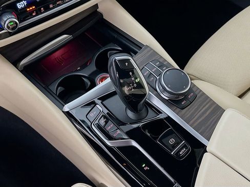 Certified 2023 BMW 530i w/ Convenience Package RWD image 17