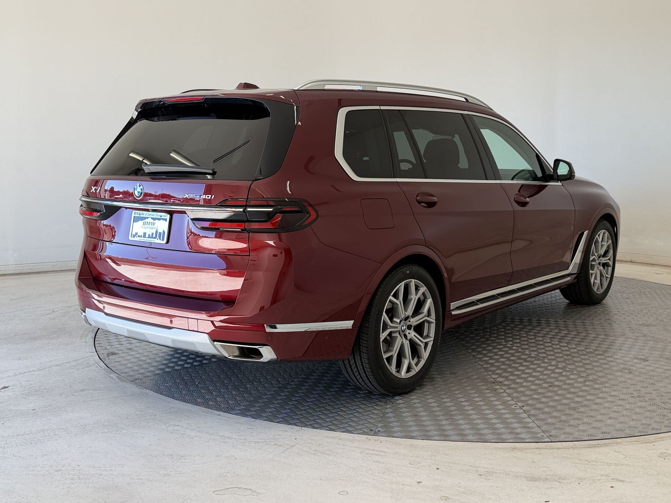 Used 2026 BMW X7 xDrive40i AWD/4WD image 9