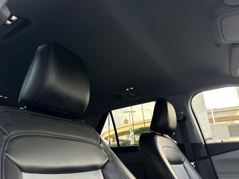 Certified 2022 Ford Explorer XLT w/ Equipment Group 202A image 17