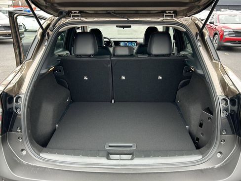 New 2026 Nissan Kicks SR w/ Cold Weather Package image 14