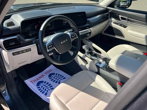 Certified 2024 Kia Telluride S w/ S Sunroof Package AWD/4WD image 13