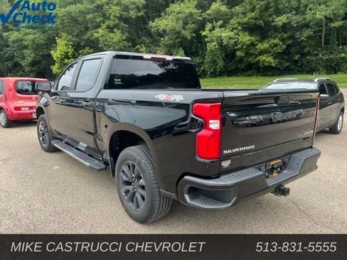Used 2019 Chevrolet Silverado 1500 Custom w/ Custom Value Package AWD/4WD image 4