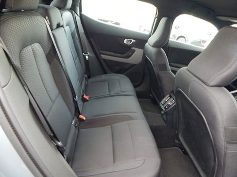 Used 2022 Polestar Polestar 2 image 21