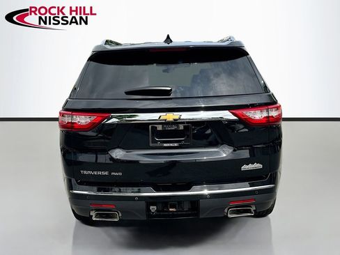 Used 2019 Chevrolet Traverse High Country w/ LPO, Floor Liner Package AWD/4WD image 6