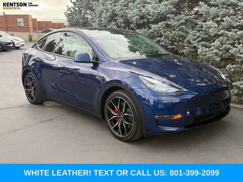 Used 2023 Tesla Model Y Performance AWD/4WD image 12