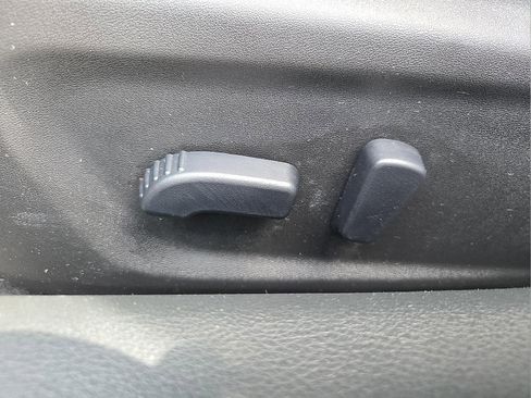 Used 2025 Nissan Altima 2.5 SV image 15