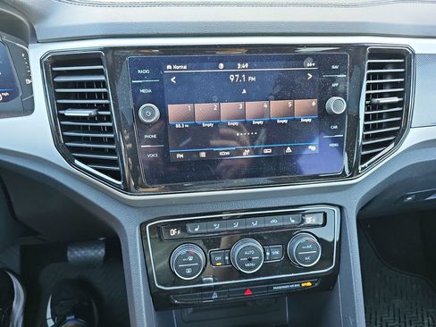 Used 2021 Volkswagen Atlas Cross Sport SEL AWD/4WD image 13