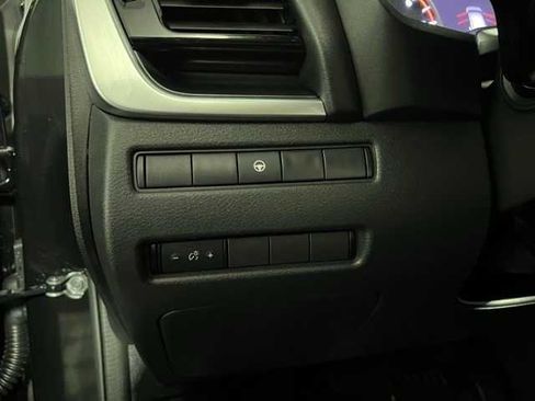 Certified 2022 Nissan Rogue SV image 16