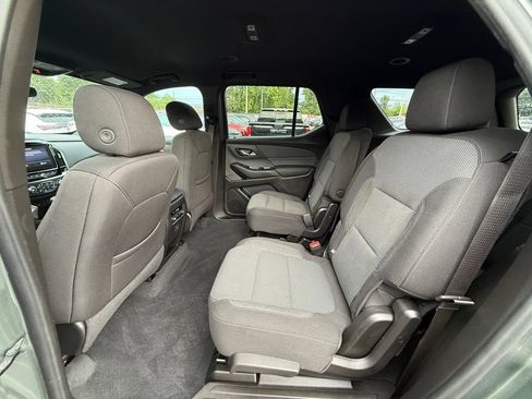 Used 2023 Chevrolet Traverse LT FWD image 24