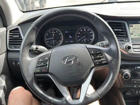 Used 2017 Hyundai Tucson Limited AWD/4WD image 16