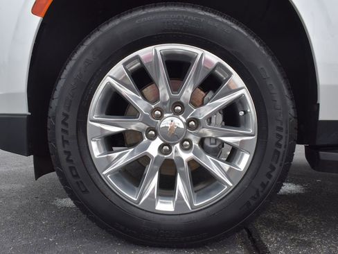 Used 2024 Chevrolet Tahoe Premier AWD/4WD image 14