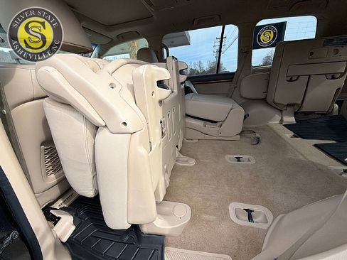 Used 2013 Toyota Land Cruiser image 17