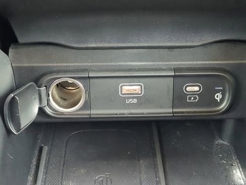 Used 2025 Kia Telluride S image 28