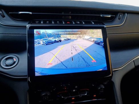 New 2025 Jeep Grand Cherokee L Limited AWD/4WD image 27