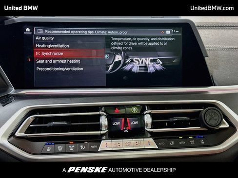 Used 2022 BMW X7 xDrive40i AWD/4WD image 18