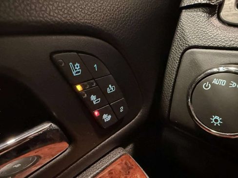 Used 2012 Chevrolet Avalanche LTZ AWD/4WD image 43