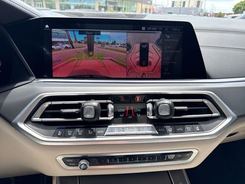 Used 2019 BMW X5 xDrive40i w/ M Sport Package AWD/4WD image 27