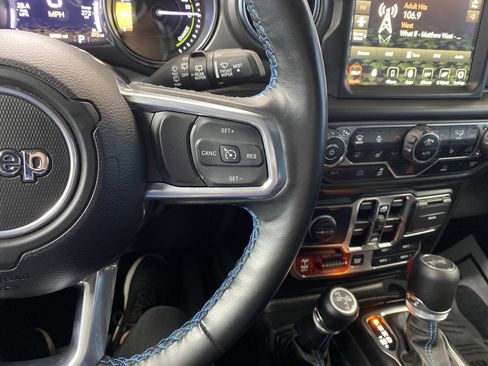 Used 2022 Jeep Wrangler Unlimited Rubicon 4xe w/ Cold Weather Group image 21