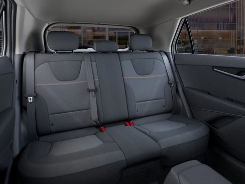 New 2025 Kia Niro LX image 16