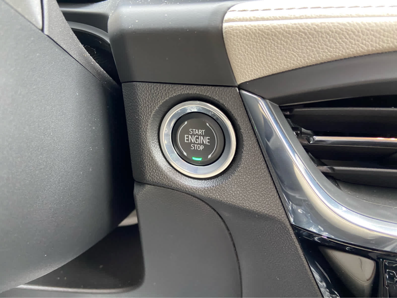 Used 2025 Buick Encore GX Avenir w/ Avenir Technology Package AWD/4WD image 24