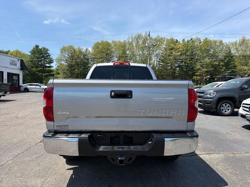 Used 2014 Toyota Tundra SR5 AWD/4WD image 5