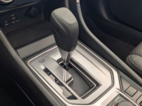 Used 2023 Subaru Forester Premium image 33