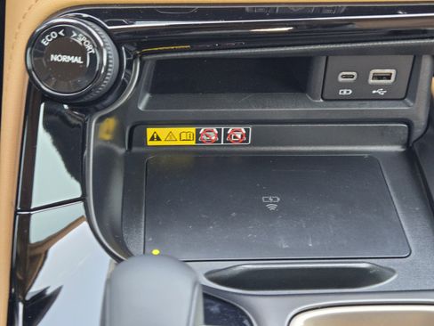 Used 2025 Lexus NX 350 AWD w/ Accessory Package (2T) image 17