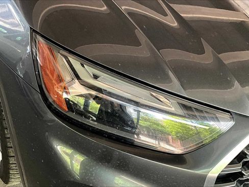 Used 2023 Audi SQ5 Premium Plus w/ Premium Plus Package image 40