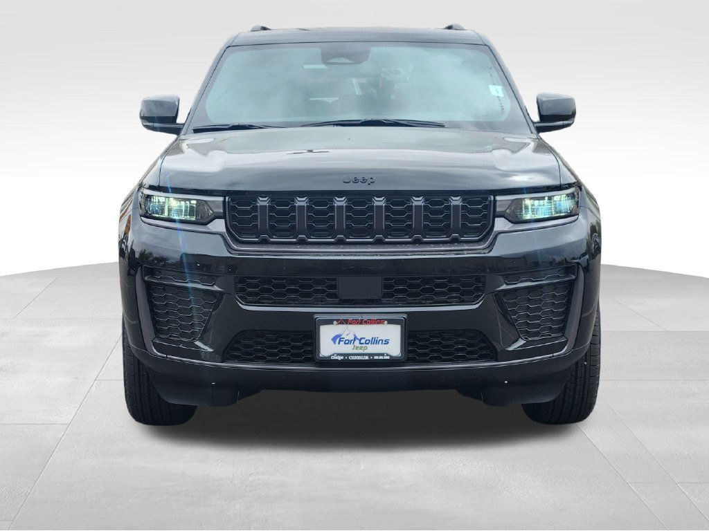 New 2026 Jeep Grand Cherokee Altitude AWD/4WD image 2