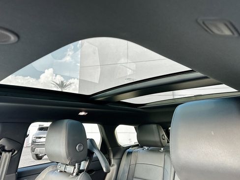 Used 2025 Land Rover Range Rover Evoque S image 25