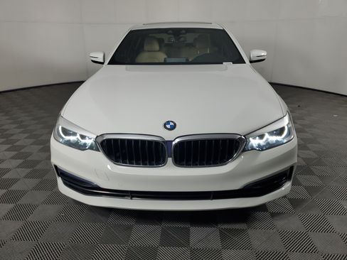Used 2019 BMW 530e w/ Convenience Package RWD image 9