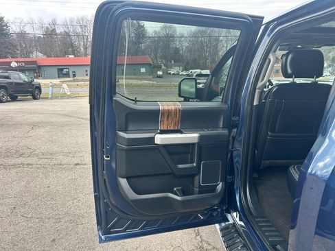 Used 2019 Ford F150 Lariat w/ Equipment Group 502A Luxury image 18