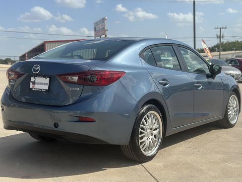 Used 2016 MAZDA MAZDA3 i Sport FWD image 5