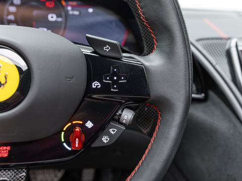 Used 2025 Ferrari Roma Spider RWD image 41