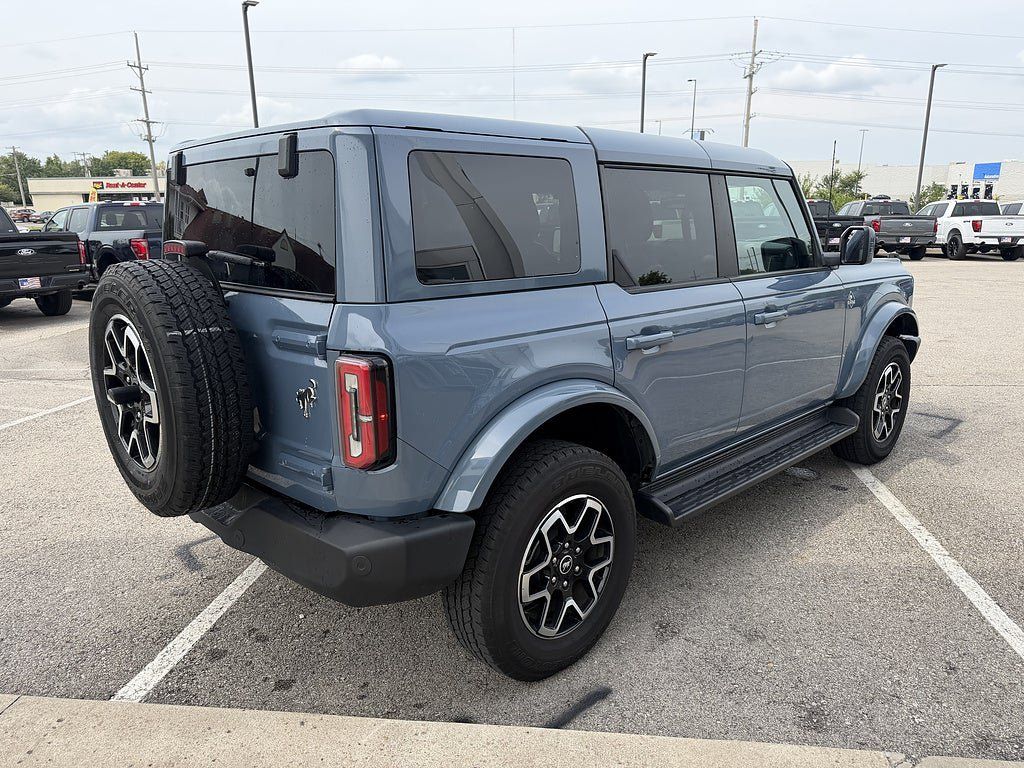 Used 2025 Ford Bronco Outer Banks AWD/4WD image 6