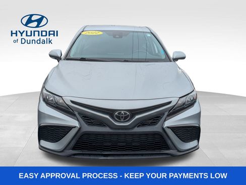Used 2022 Toyota Camry SE image 7