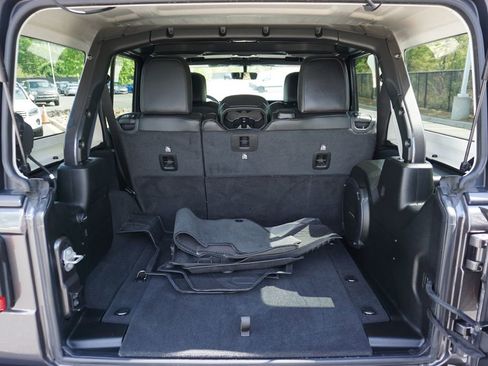 Used 2022 Jeep Wrangler Unlimited Sahara w/ LED Lighting Group image 24