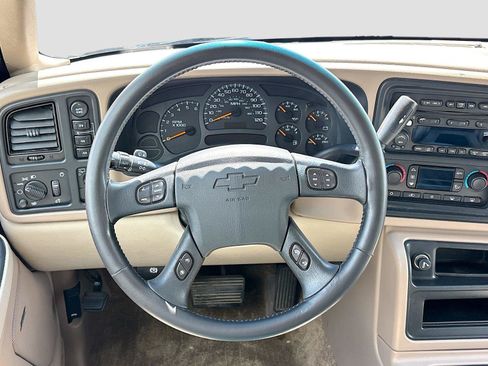 Used 2003 Chevrolet Tahoe LT AWD/4WD image 17