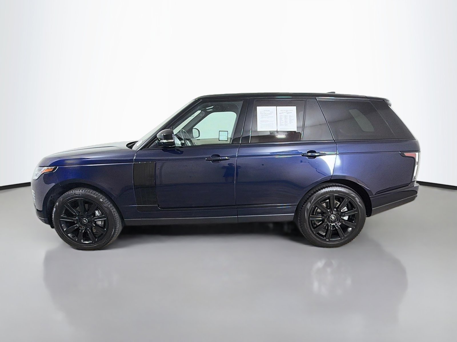 Used 2022 Land Rover Range Rover AWD/4WD image 2
