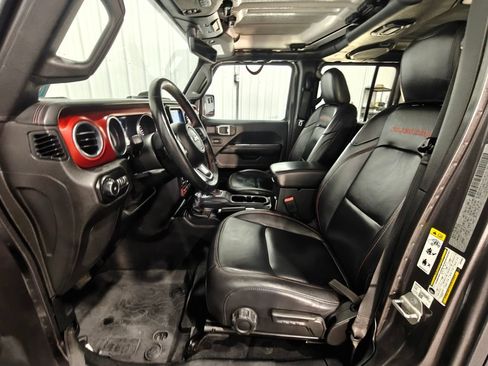 Used 2018 Jeep Wrangler Unlimited Rubicon AWD/4WD image 25