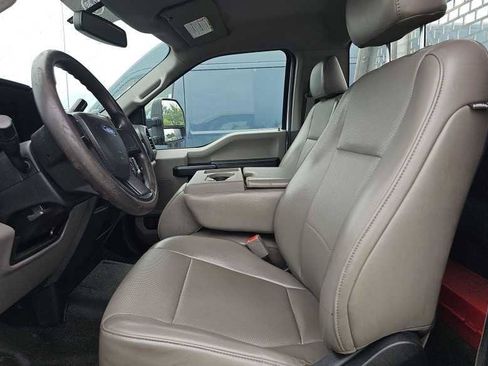 Used 2019 Ford F250 XL RWD image 4