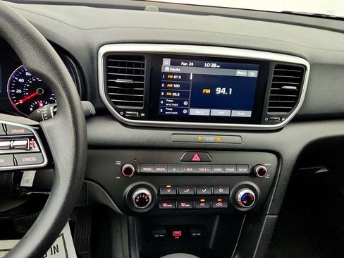 Used 2022 Kia Sportage LX FWD image 17