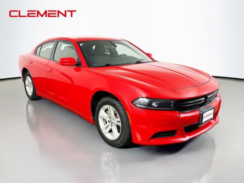 Used 2022 Dodge Charger SXT RWD image 4