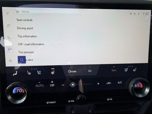Used 2024 Lexus GX 550 AWD/4WD image 25