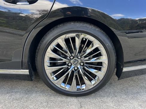 Used 2019 Lexus LS 500 F Sport image 38